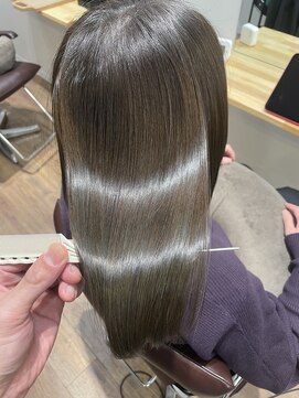 リーアイ(R-ee-i) 艶髪ミディアム