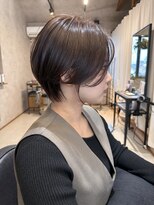 ハチ(hachi)&nbsp;まとまるレイヤードショートボブ耳掛けすっきり襟足立体感