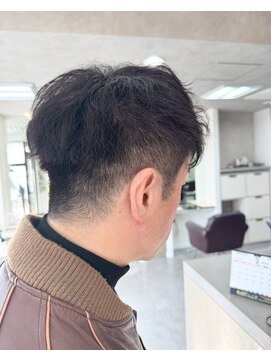 ホワイトストーン WHITE STONE 刈り上げセンターパートナチュラルフェードショート