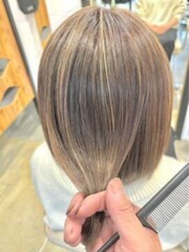 サンタフェ 柳津店(Santa'Fe) Santa'Fe式脱白髪染め白髪ぼかしカラー[ビフォーアフター]