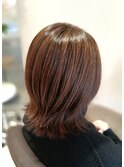 外ハネミディアムレイヤーカットスタイル/40代