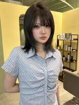 ウタ&nbsp;大通×レイヤーカット×グレージュ