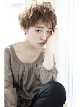 ネオリーブ クーロ(Neolive curro) ショートマッシュ×柔らかカラー