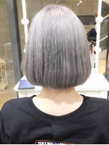 デイズ(days)&nbsp;10代・20代大人可愛い小顔ワンサイドショートボブ丸み前下がり