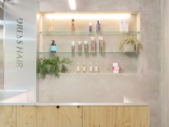 DRESS HAIR GARDEN【ドレスヘアガーデン】