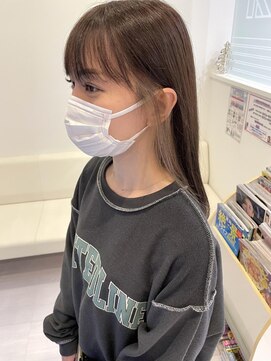 ケーアンドケー(K&K) インナーカラー × ベージュ