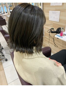 アヴァンス 江坂店(AVANCE.) 細めハイライト×ブルーアッシュ