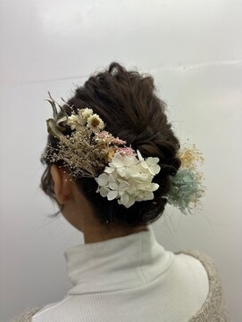 アイズ 新神戸(Ai's) シニヨン