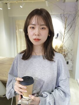 ロスタークラス(ROSTAR class) medium beige