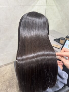 キュア 表参道(CURE) 黒髪/グレージュカラー/ココアベージュ/ヘルシーロング/表参道