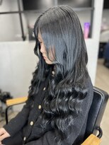 ワン(ONE)&nbsp;ブラック