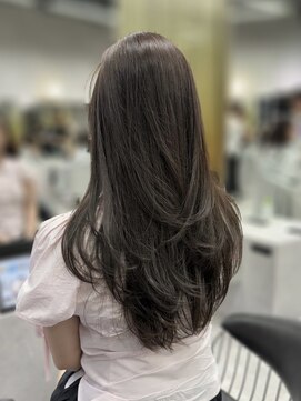 ブロウ ネックス ザ サロン 表参道(VLOW nex the salon) オリーブグレージュ　レイヤーカット　韓国ヘア　顔周りレイヤー