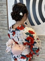 ナイト(KNIGHT) ゆるめシニヨン