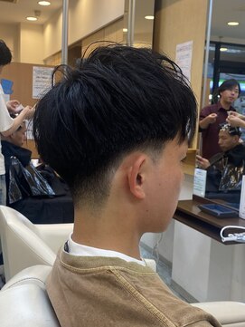マキシム ナカイ(MAXIM NAKAI) ローフェードマッシュスタイル