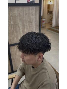 メンズギフト(men's GIFT) マッシュ刈り上げツーブロックツイストスパイラルパーマ