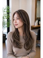 バグズ(Baguz)&nbsp;白髪ぼかしハイライト大人ロングレイヤー