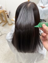 ホロ(holo-) つるりんちょ縮毛矯正×艶髪ストレート