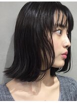 シゼン(SHIZEN.)&nbsp;外ハネ風ロブ