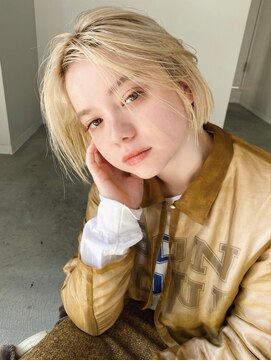 ルーム(Loom.) 〈スタイリング簡単〉外国人風ブロンド×ストレートミニボブ