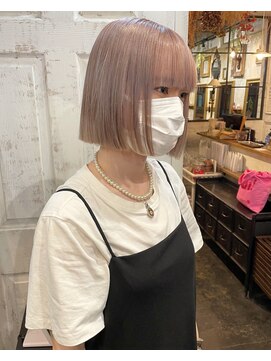 トロニー(TLONY) ホワイトラベンダー/切りっぱなしボブ/ハイトーンボブ/渋谷