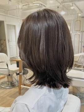 ネオリーブ チロル 横浜西口店(Neolive CiroL.) くびれミディアムヘア