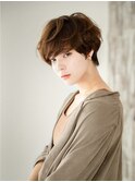 大人可愛いマッシュショート
