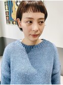 オン眉ボブ