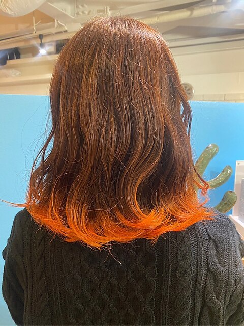オレンジ×裾カラー