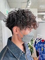 ライラ(Lyla)&nbsp;guest hair 前下がりマッシュ×波巻きスパイラル