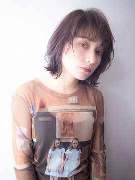 メノン 茨木店(Menon) ダークアッシュ 外ハネ ウェーブミディアム 似合わせカット