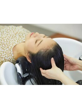 首や肩を整え、目元やフェイスラインもスッキリする、新しい感覚の【整体スパ】ピトレティカを導入。