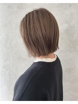 ニューカマー バイ ヘッドライト シブヤ(NEW COMER by HEADLIGHT shibuya)&nbsp;切りっぱなしボブ