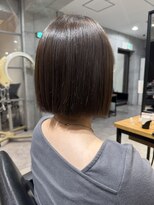 ネウィ 池袋(newi) 切りっぱなしボブ