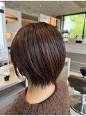 ショートボブ