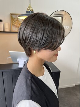 骨格や髪質を見極めて、一人一人に合ったカットで小顔効果も◎洗練されたカット技術で魅力を引き出す♪