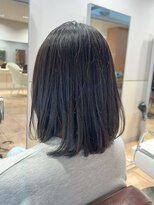 アルファサリダ(ALPHA SALIDA) 内巻きミディアム/10代20代30代