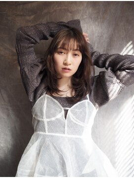 ハニーブラウンとレイヤースタイル