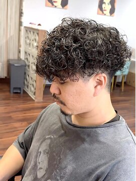 リ メイロ(Re.Meiro) プードルパーマ【メンズ/パーマ/眉毛/沖縄市/美里】