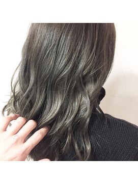 ロロネー 三国(Lolonois) 【Lolonois三国】ハイライトグレージュ