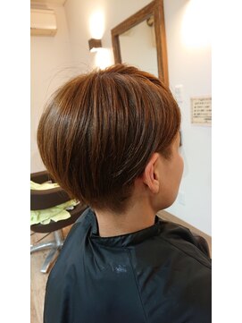 セラヴィ(C'est La Vie) カット