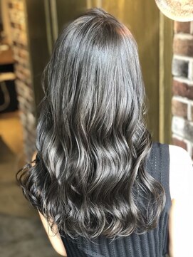 ロイジー(roijir) 【roijir】guestヘアx地毛風濃い目アッシュ