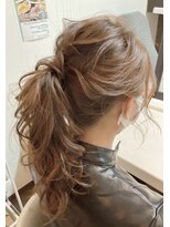 アールイー(Re:)&nbsp;柔らかポニーテール