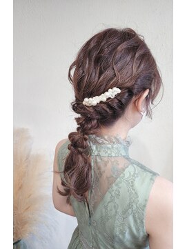 ダブル バイ フローリッシュ(Double × F) 編みおろしヘアセット