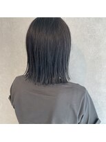 ハート(heart.)&nbsp;#ミディアム　#切りっぱなし　#ミディアムボブ　#ブルーブラック