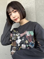 ロンドワン 三宮元町(Lond one)&nbsp;切りっぱなしボブ/赤み消しダークグレー/首が長く見えるボブ