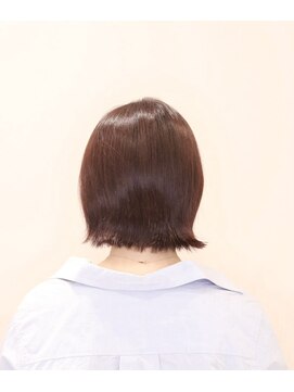 アンベリールフルー(EMBELLIR fleur) フェミニンニュアンス外ハネ 30代40代50代 表参道青山