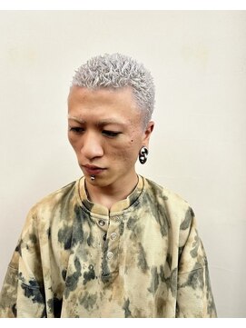 ビーバイエイトジェンツ(Bee by EIGHT GENTS) ダークアッシュ/ニュアンスパーマ/韓国マッシュ/スペインカール