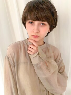 アミバイアブソ 新宿(ami by Absolute) ボーイッシュベリーショート