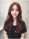 ロング　顔周り　チェリーレッド　センターパート　10代20代30代