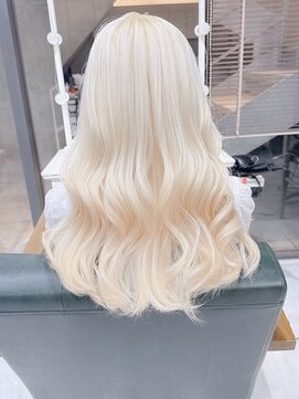 ホワイトブロンドキンパルブリーチダブルカラー